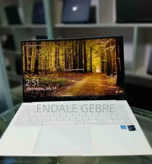 New Laptop Asus VivoBook 15 X505BA 8GB Intel Core I5 SSD 256GB