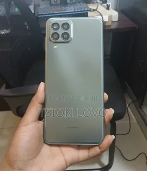 New Samsung Galaxy M33 5G 128 GB Gray