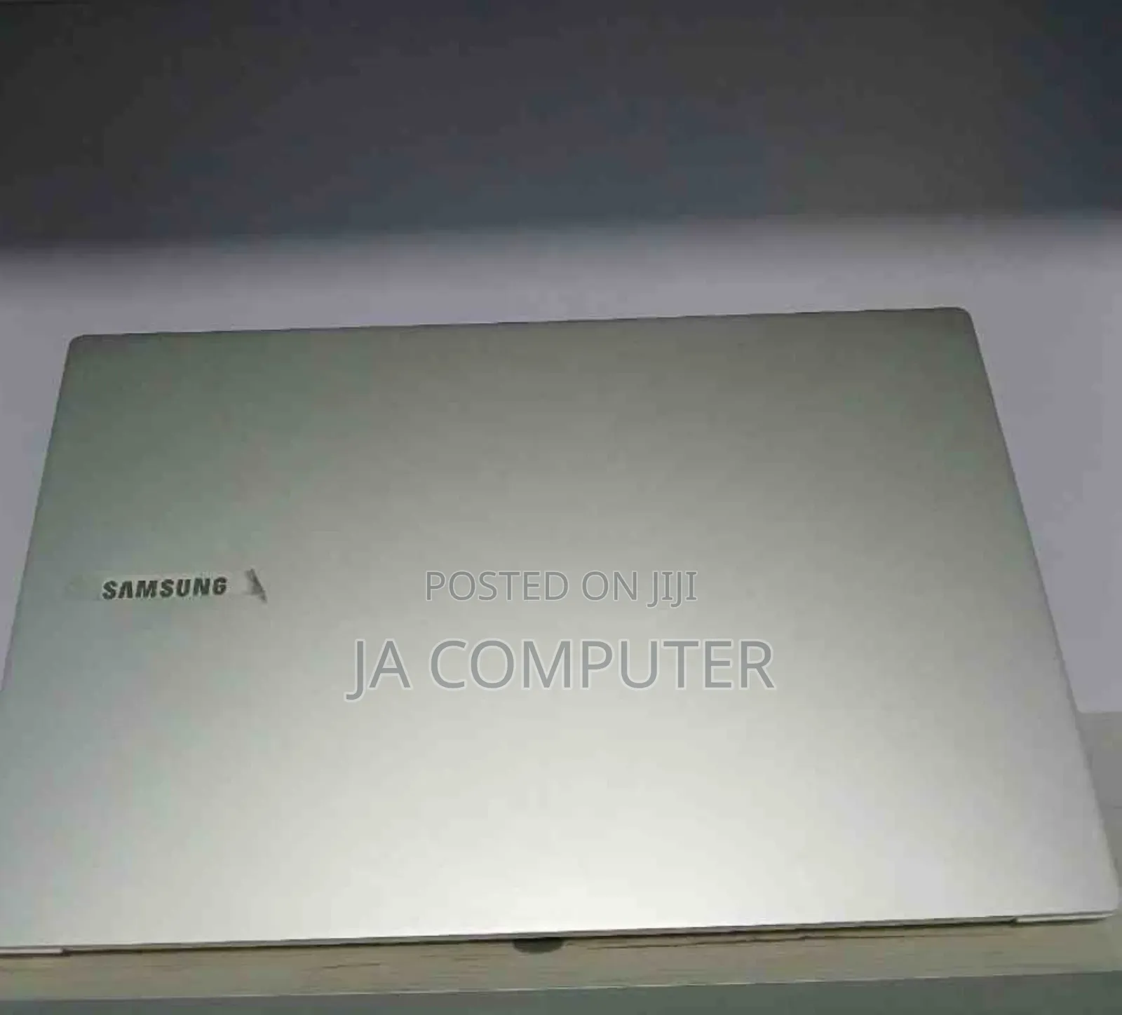 New Laptop Samsung NP-X360 8GB Intel Core I5 SSD 256GB