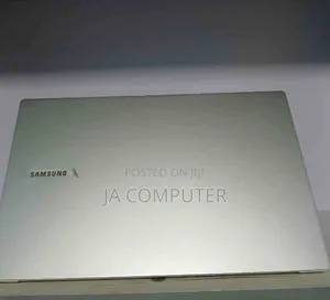 New Laptop Samsung NP-X360 8GB Intel Core I5 SSD 256GB