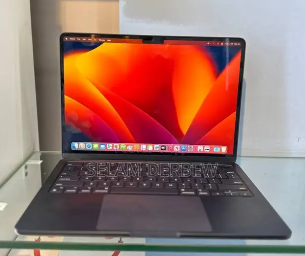 Apple MREE2J/A MacBook Air Retina 13インチ 2018 i5-8210Y CPU @ 1.60GHz 8 GB SSD 128GB ノート PC 中古 T4449151 APPLE MacBook Air MACBOOK AIR MREE2J⁄A