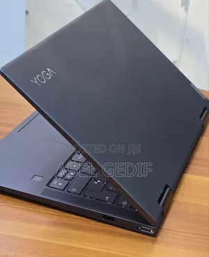 New Laptop Lenovo Yoga 710 16GB Intel Core I7 SSD 512GB