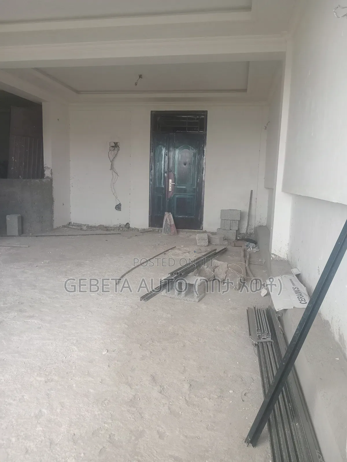3bdrm Apartment in Project 12, Akaky Kaliti for sale