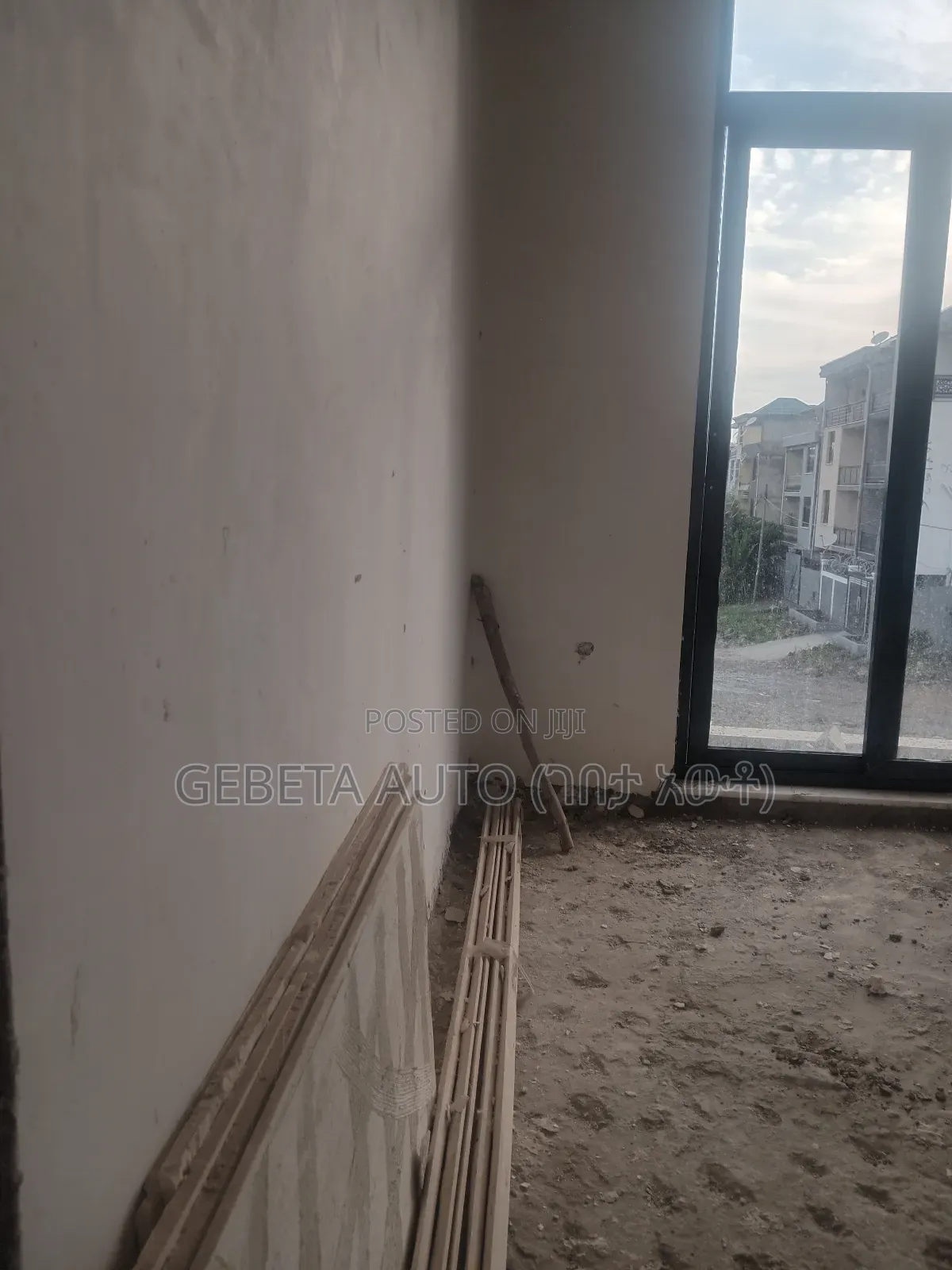 3bdrm Apartment in Project 12, Akaky Kaliti for sale