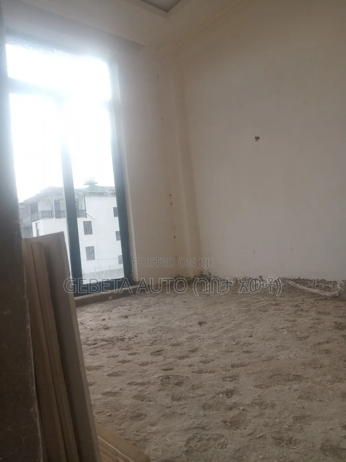 3bdrm Apartment in Project 12, Akaky Kaliti for sale