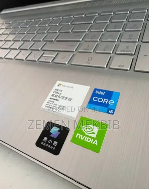 Photo - New Laptop HP Stream Notebook 16GB Intel Core I5 SSD 512GB