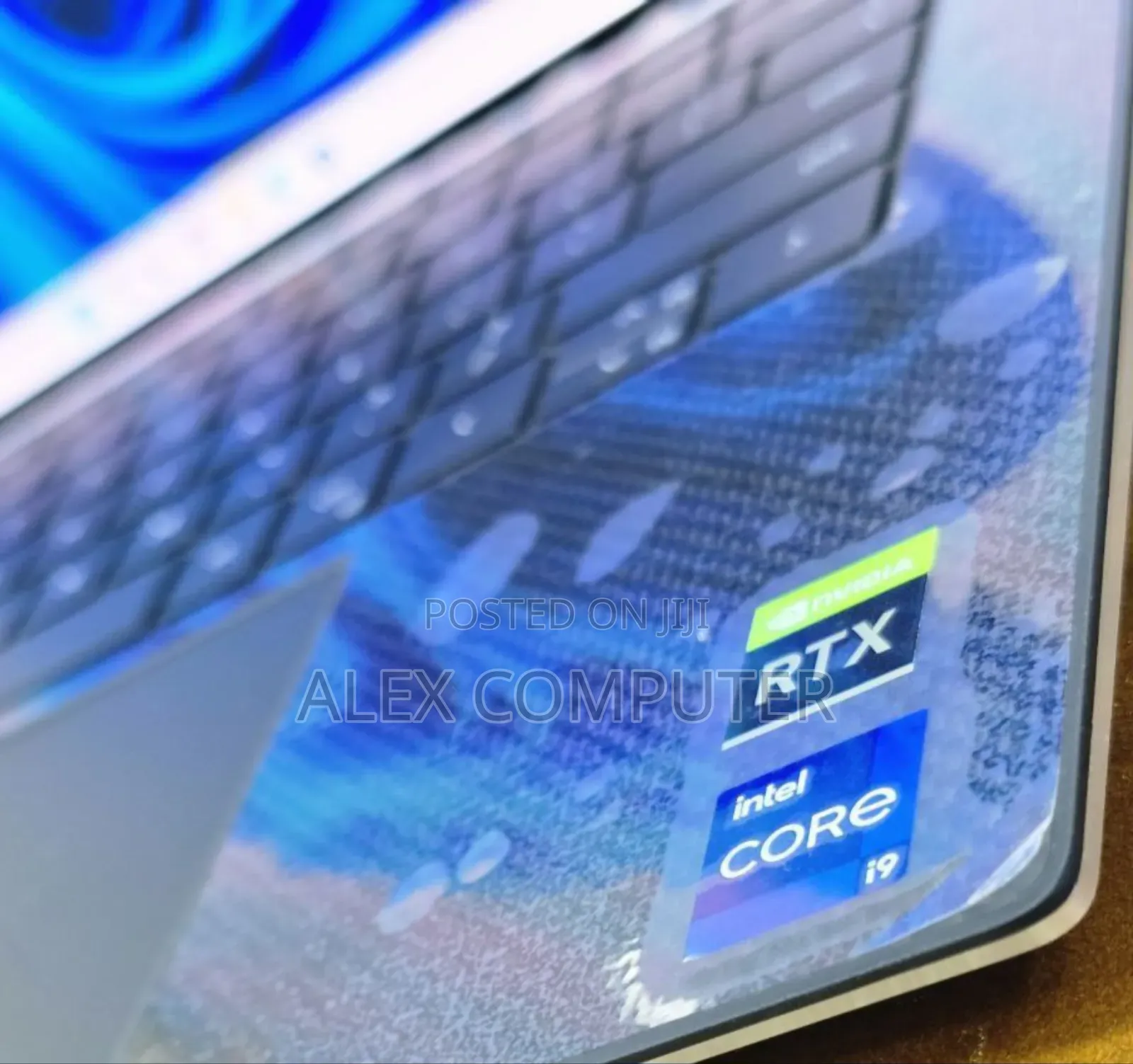 New Laptop Dell XPS 15 32GB Intel Core I9 SSD 2T