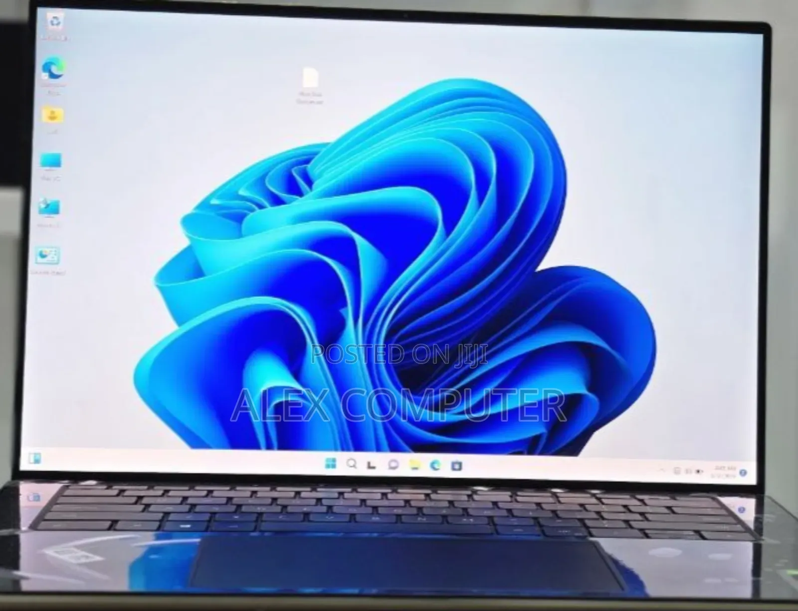 New Laptop Dell XPS 15 32GB Intel Core I9 SSD 2T