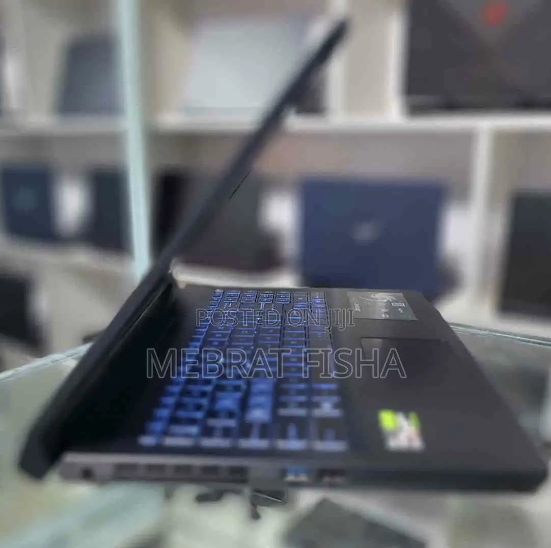 New Laptop MSI 16GB SSD 512GB