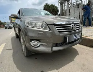 Toyota RAV4 2012 Gray