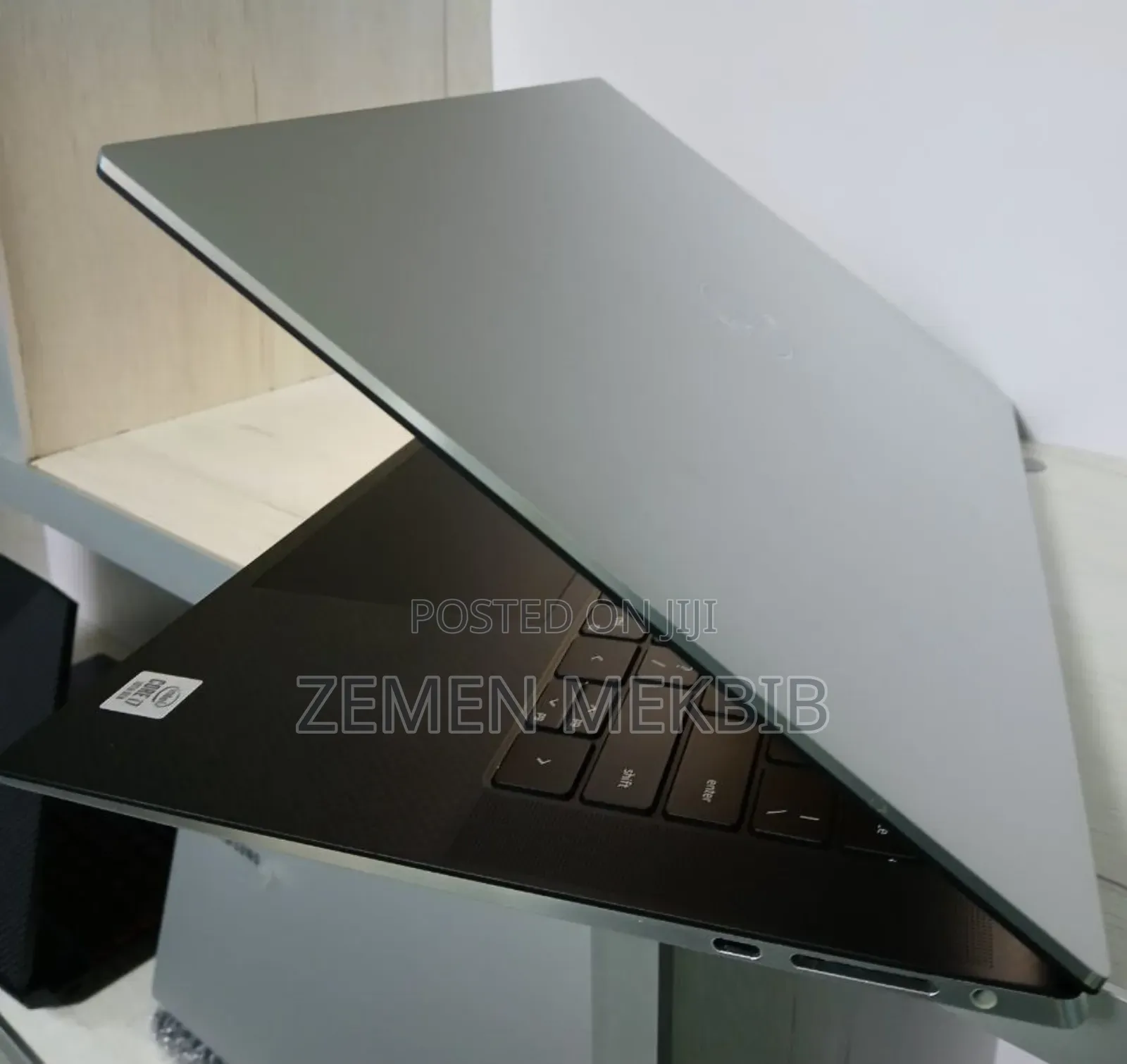 New Laptop Dell XPS 15 16GB Intel Core I7 SSD 512GB