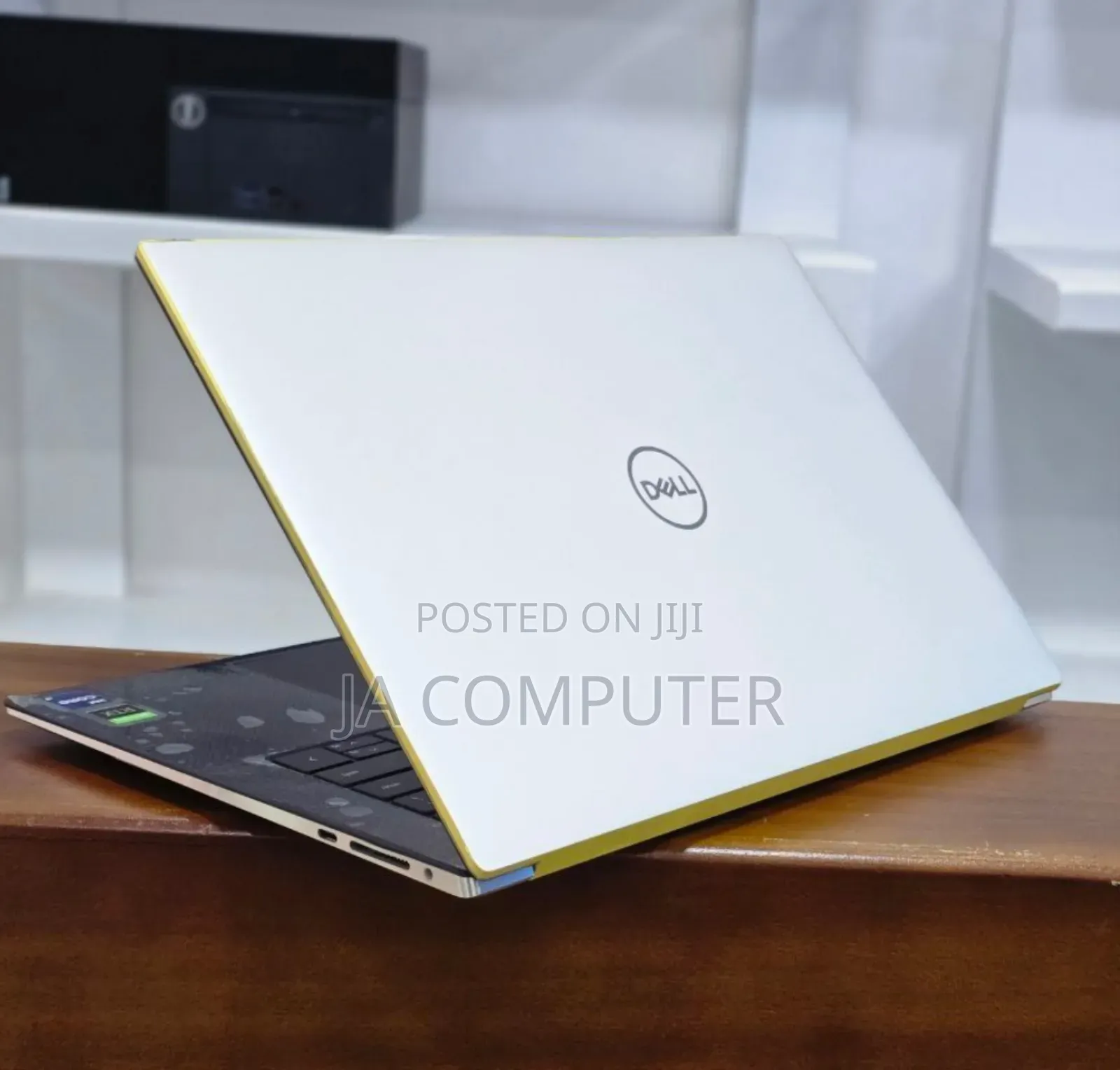 New Laptop Dell XPS 15 32GB Intel Core I9 SSD 2T