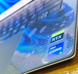 New Laptop Dell XPS 15 32GB Intel Core I9 SSD 2T