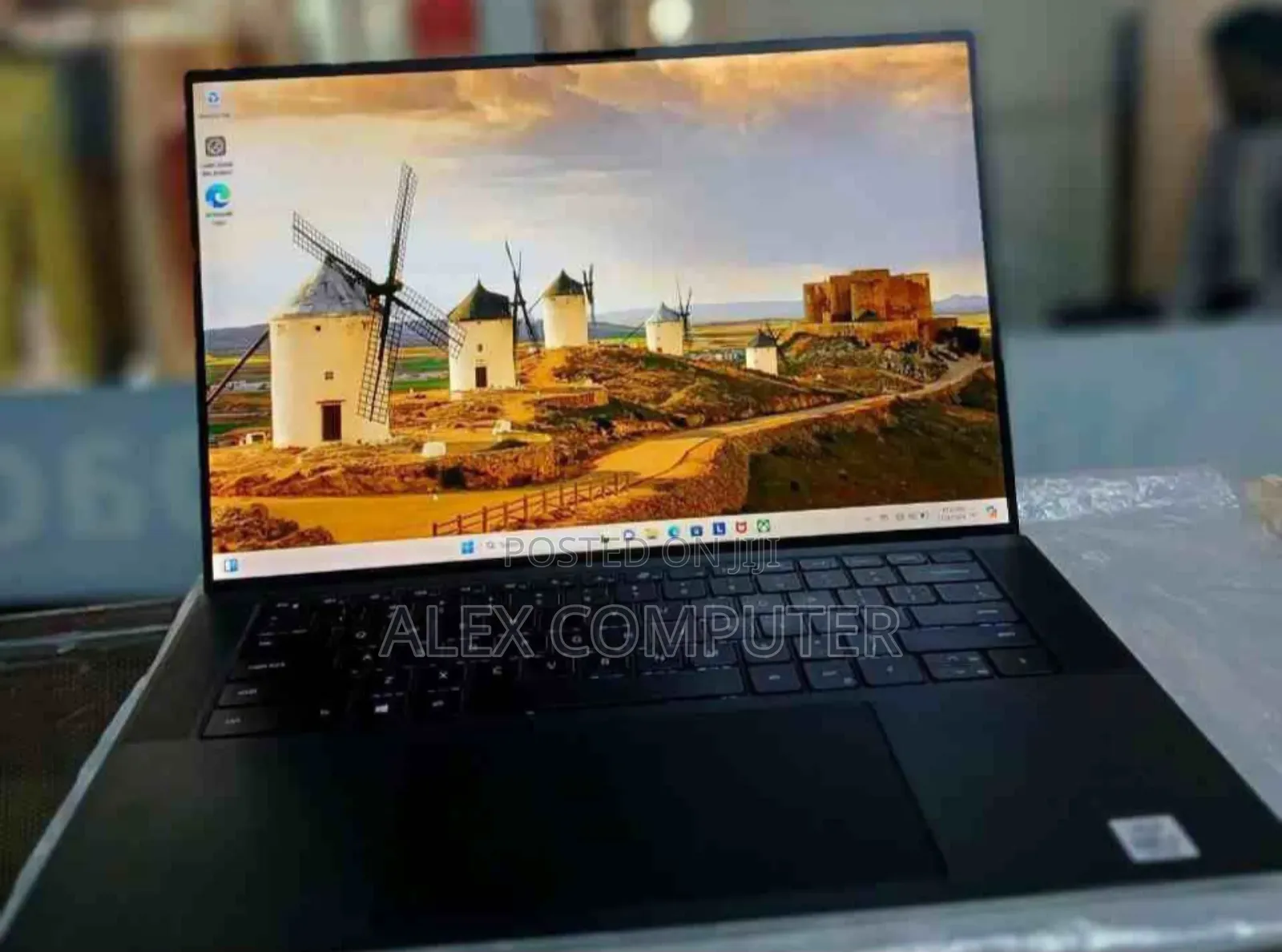 New Laptop Dell XPS 15 16GB Intel Core I7 SSD 512GB