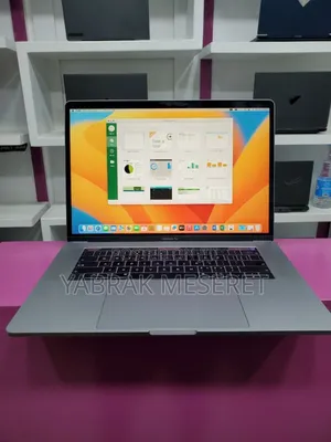 Photo - New Laptop Apple MacBook Pro 2018 16GB Intel Core I7 SSD 512GB