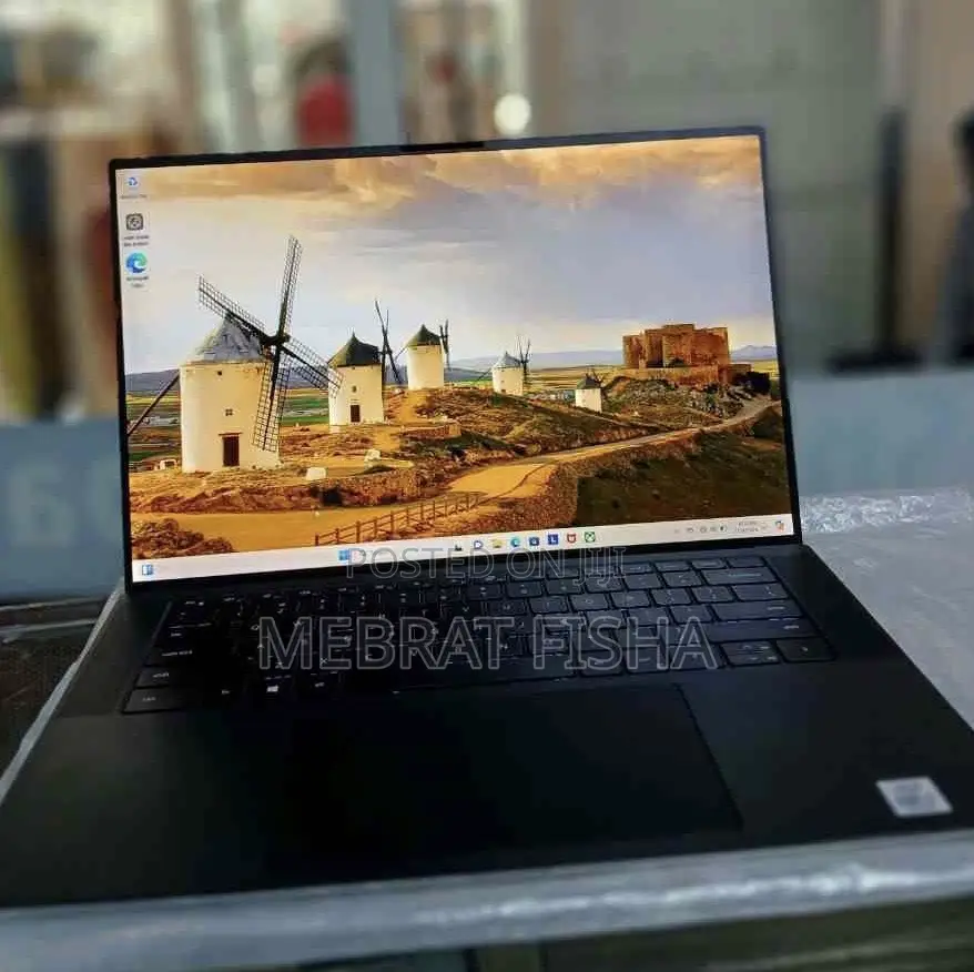 New Laptop Dell 16GB Intel Core I7 SSD 512GB