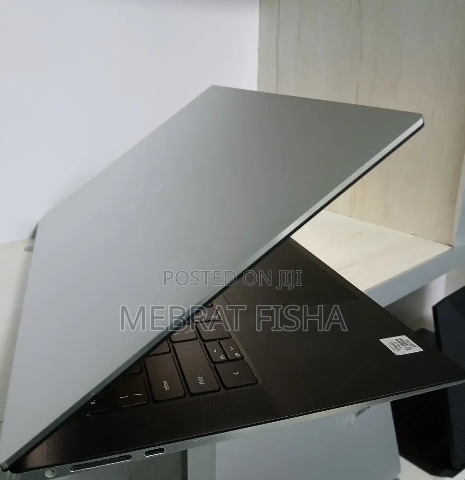 New Laptop Dell 16GB Intel Core I7 SSD 512GB