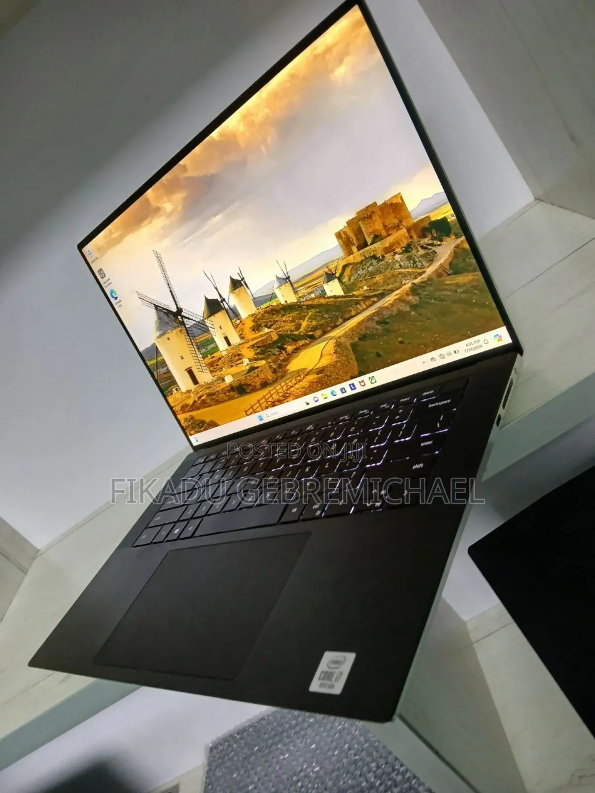 New Laptop Dell XPS 15 16GB Intel Core I7 SSD 512GB