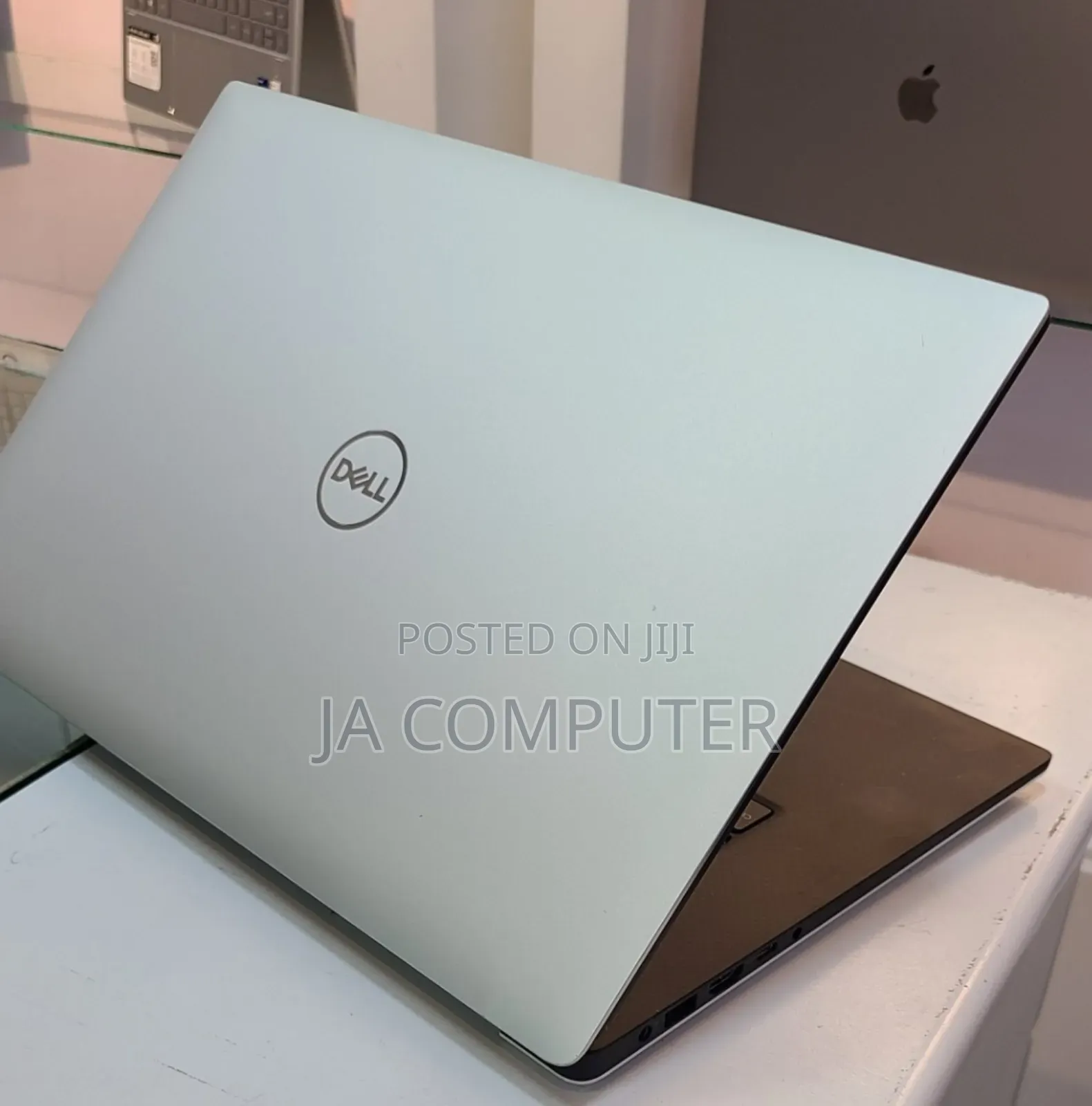 New Laptop Dell XPS 15 32GB Intel Core I7 SSD 512GB