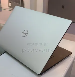 New Laptop Dell XPS 15 32GB Intel Core I7 SSD 512GB