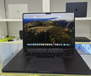 New Laptop Apple MacBook Pro 36GB Apple M3 SSD 1T