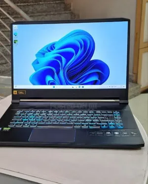 New Laptop Acer Predator Triton 700 16GB Intel Core I7 SSD 1T