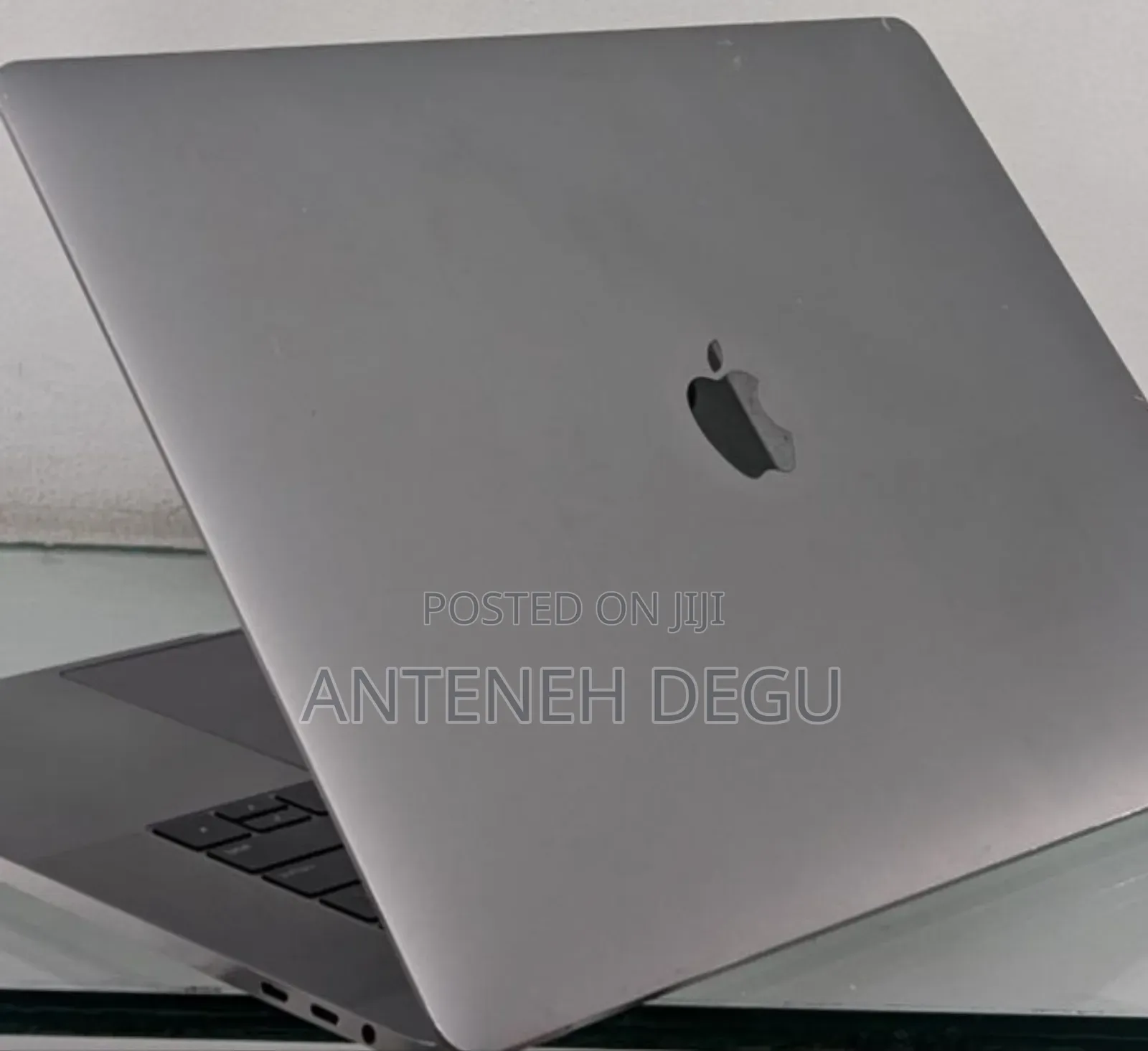 New Laptop Apple MacBook Pro 2018 32GB Intel Core I7 SSD 512GB