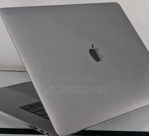 Photo - New Laptop Apple MacBook Pro 2018 32GB Intel Core I7 SSD 512GB