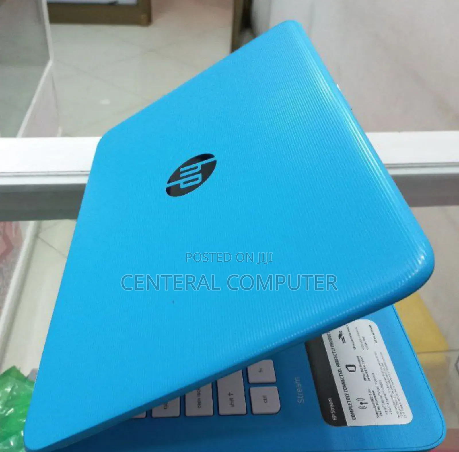 New Laptop HP Chromebook 14 G5 4GB Intel Core I7 SSD 128GB