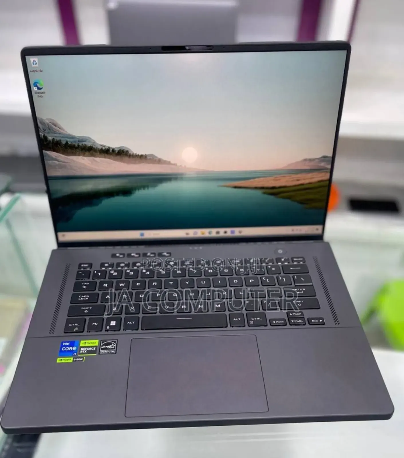 New Laptop Asus ROG Zephyrus G16 16GB Intel Core i7 SSD 512GB