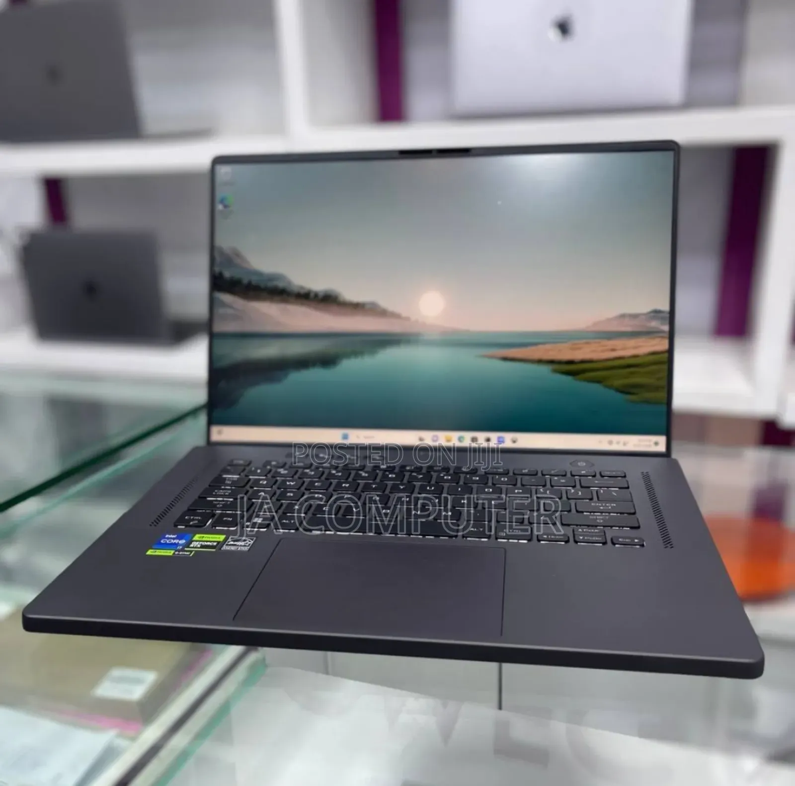 New Laptop Asus ROG Zephyrus G16 16GB Intel Core i7 SSD 512GB