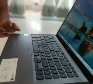 New Laptop Asus VivoBook 15 X505BA 8GB Intel Core I7 HDD+SSD 1.5T