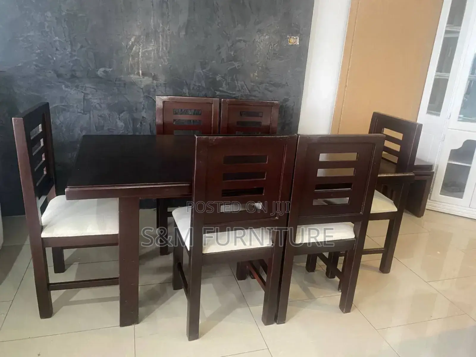 6 Seater Dinning Table