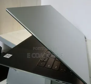 New Laptop Dell XPS 11 (9P33) 16GB Intel Core I7 SSD 512GB