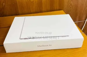 New Laptop Apple MacBook Air 2022 M2 8GB Apple M2 SSD 256GB
