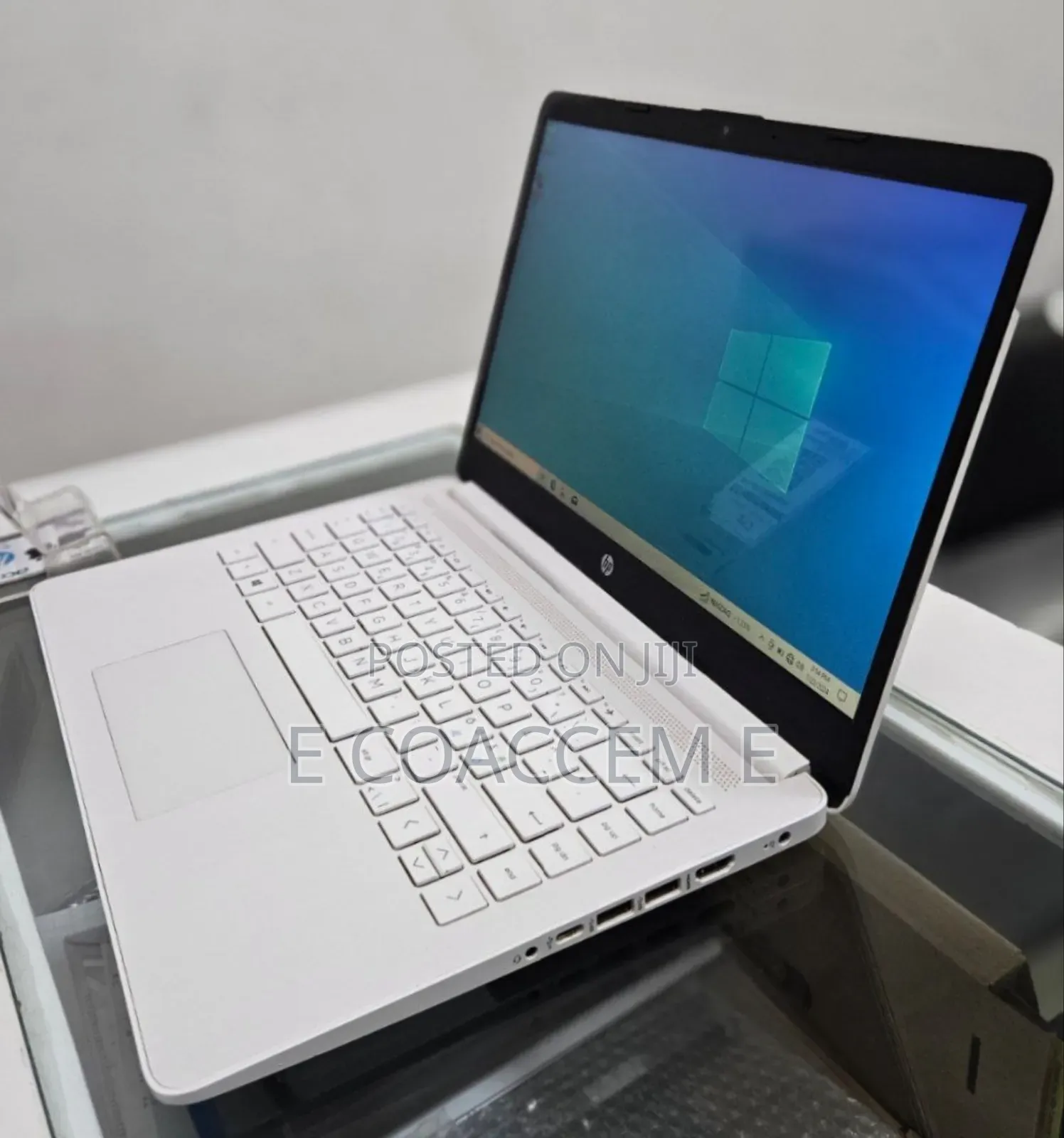 New Laptop HP Stream Notebook 4GB Intel Celeron SSD 640GB