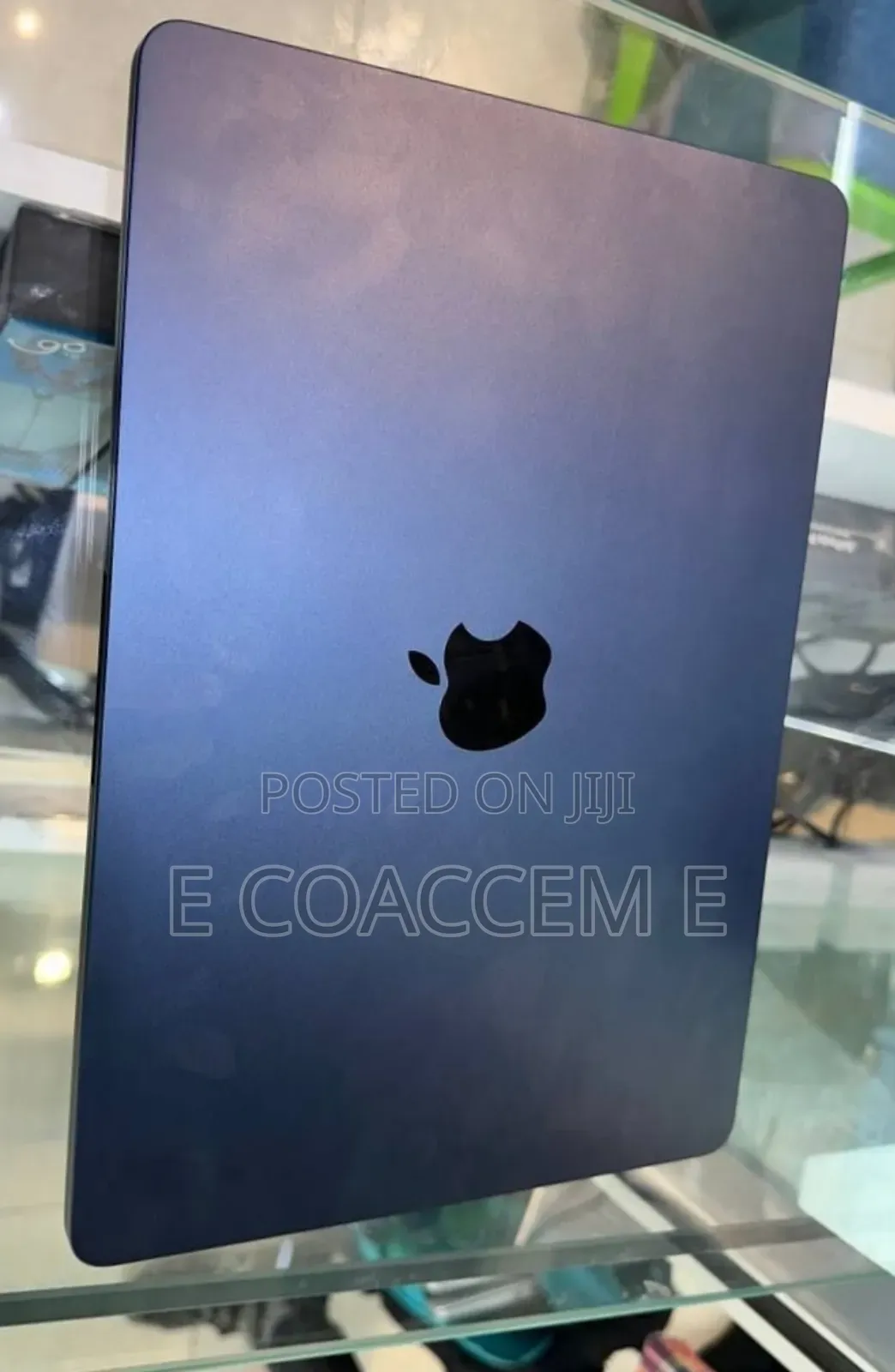 New Laptop Apple MacBook Air 2022 M2 8GB Apple M2 SSD 256GB