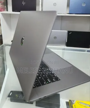 New Laptop Apple MacBook 32GB Intel Core i9 SSD 512GB