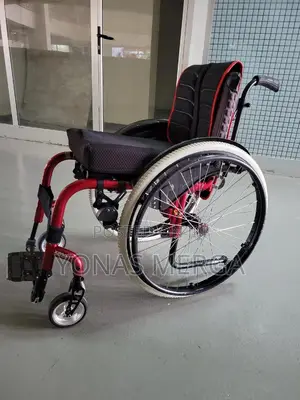 Wheelchair/Adult Wheelchair/Easy to Store/Frame -High Safety