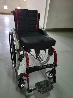 Child Wheelchair/Carbon Steel Hand Push Folding Wheelchair