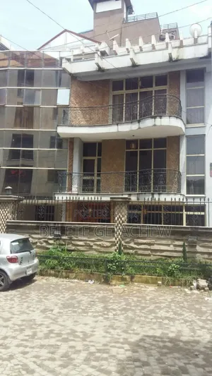 6bdrm House in ሰሚት ፍየልቤት, Bole for sale
