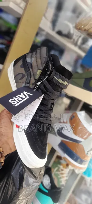 Photo - Vans 2024 Premium Quality