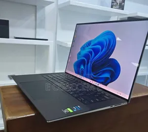 New Laptop Dell 32GB Intel Core I7 SSD 1T