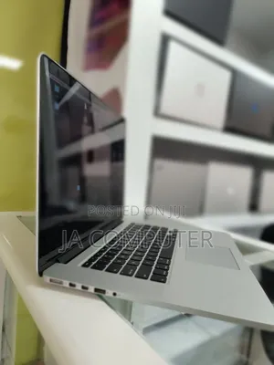 Laptop Apple MacBook Pro 2015 16GB Intel Core I7 SSD 512GB