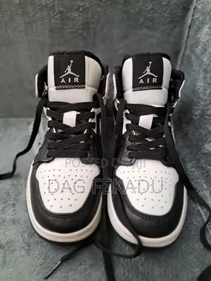 Photo - Air Jordan 1