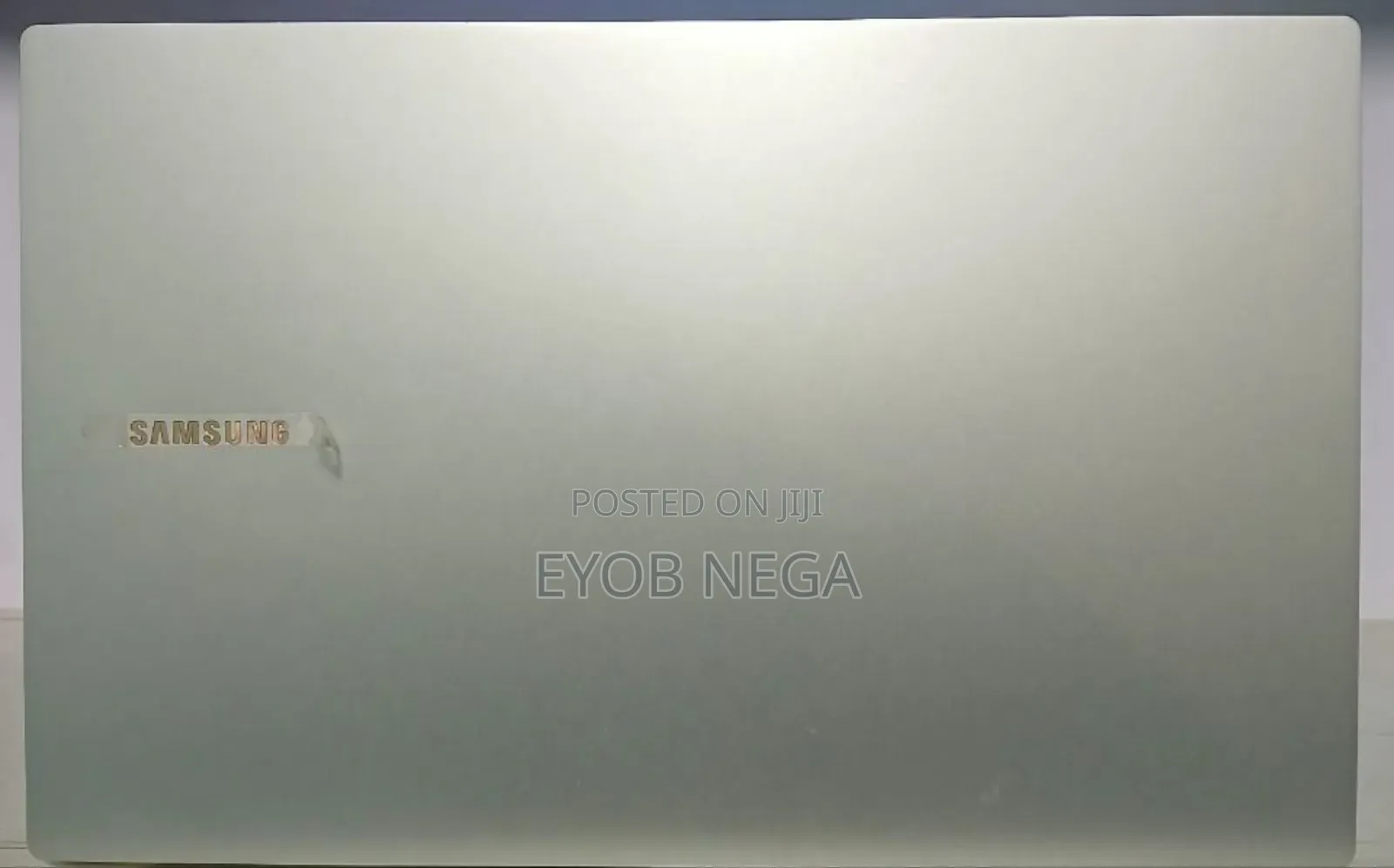 New Laptop Samsung 8GB Intel Core I5 SSD 256GB