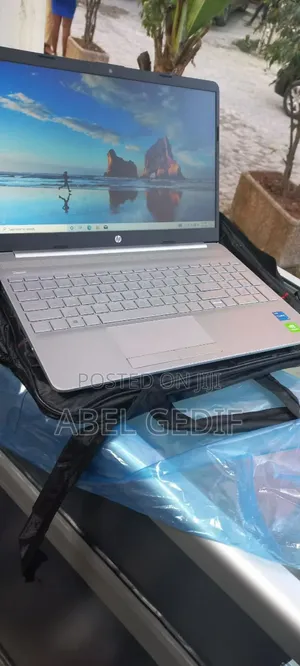 New Laptop HP Stream Notebook 8GB Intel Core I5 SSD 512GB