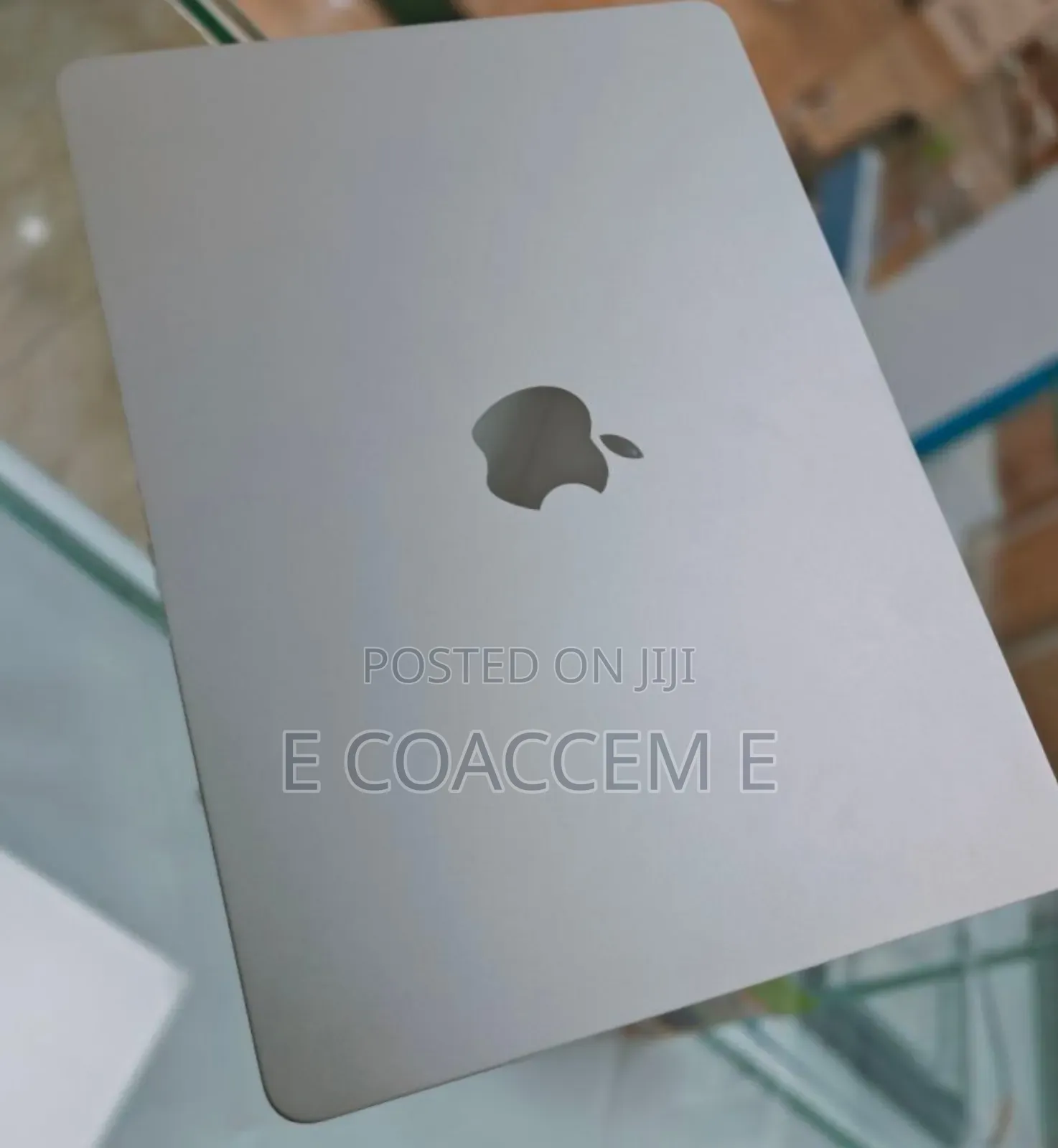 New Laptop Apple MacBook Air 2024 M3 13-Inch 8GB Apple M3 SSD 256GB