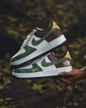Photo - Nike Air Force 1 North Face Gucci