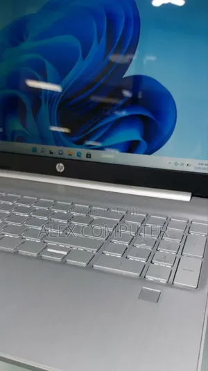 New Laptop HP Stream Notebook 8GB Intel Core I5 SSD 512GB